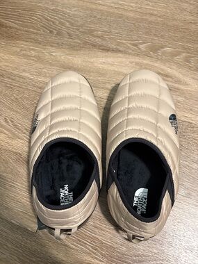 The North Face THERMOBALL Traction Men’s Mule